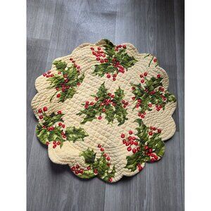 Round Quilted Holiday Placemat Doily Holly Berries Reversible 15.5" Diameter